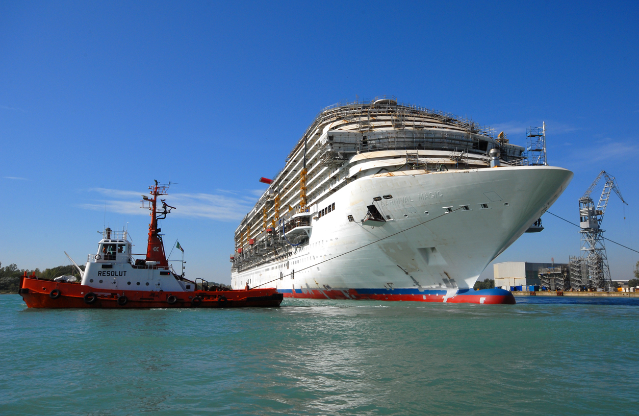 Nave_21secolo_IvanaLeo