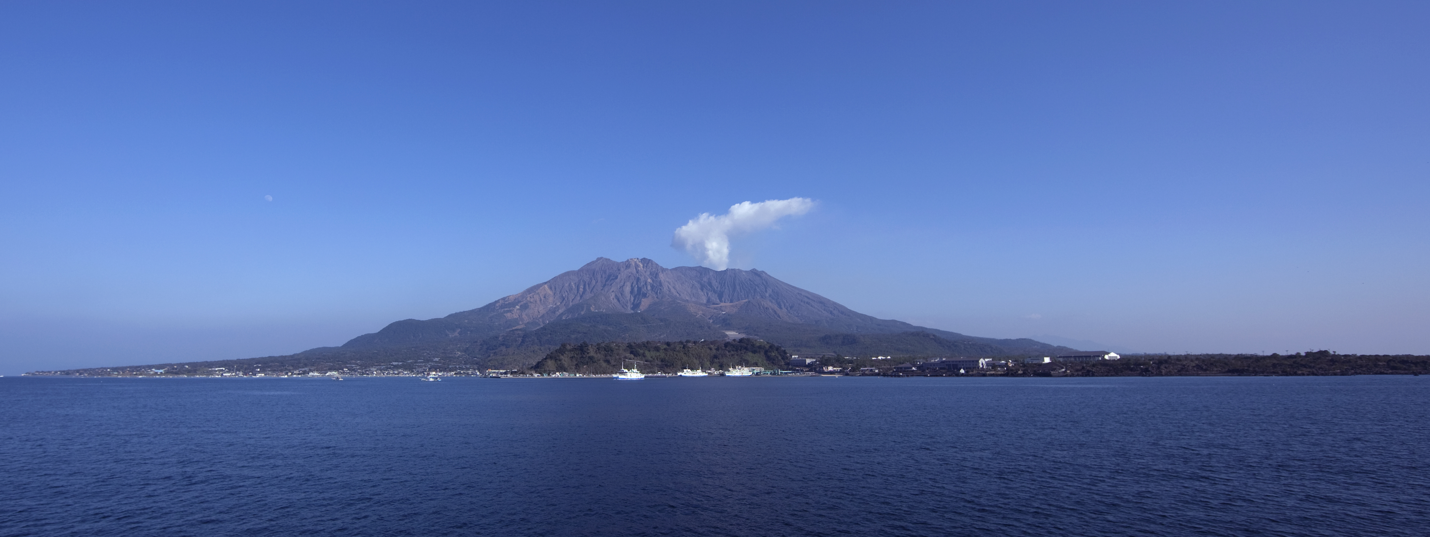 Sakurajima_Claudia_Camillo_21_secolo