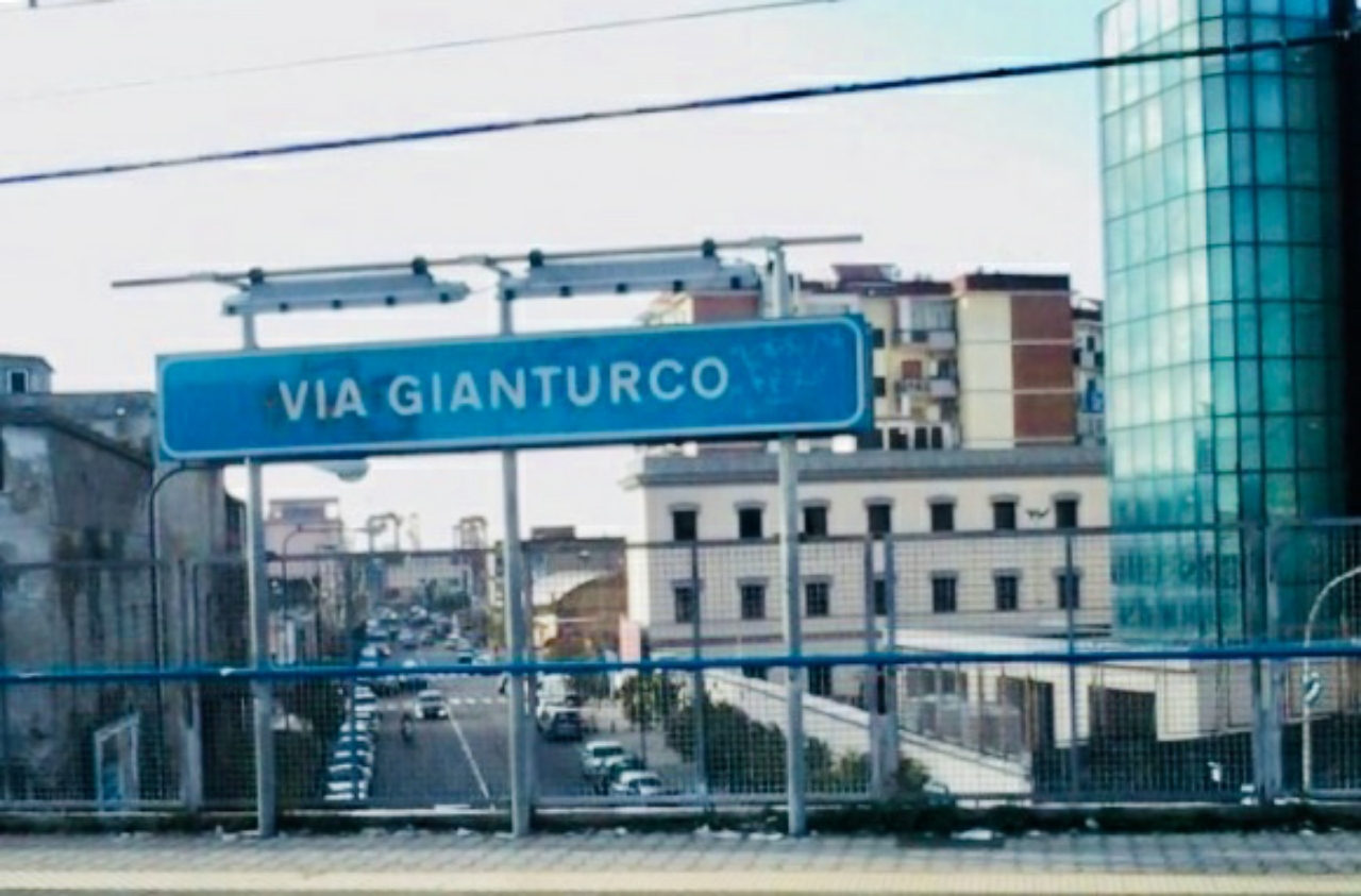 Via Gianturco