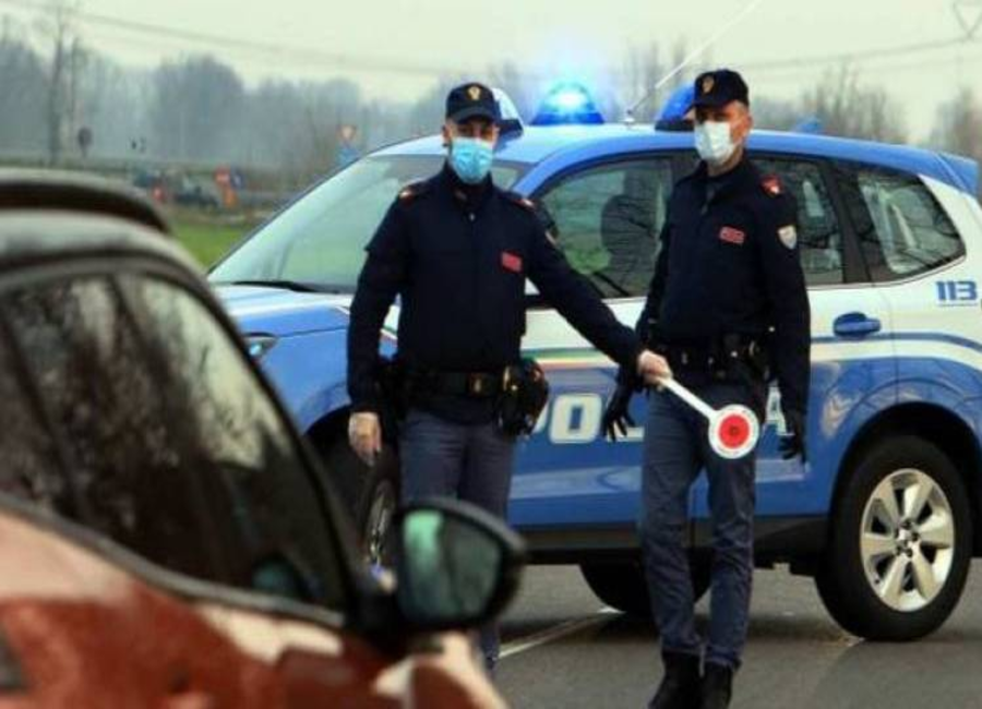 Carenza DPI polizia di Stato Napoli