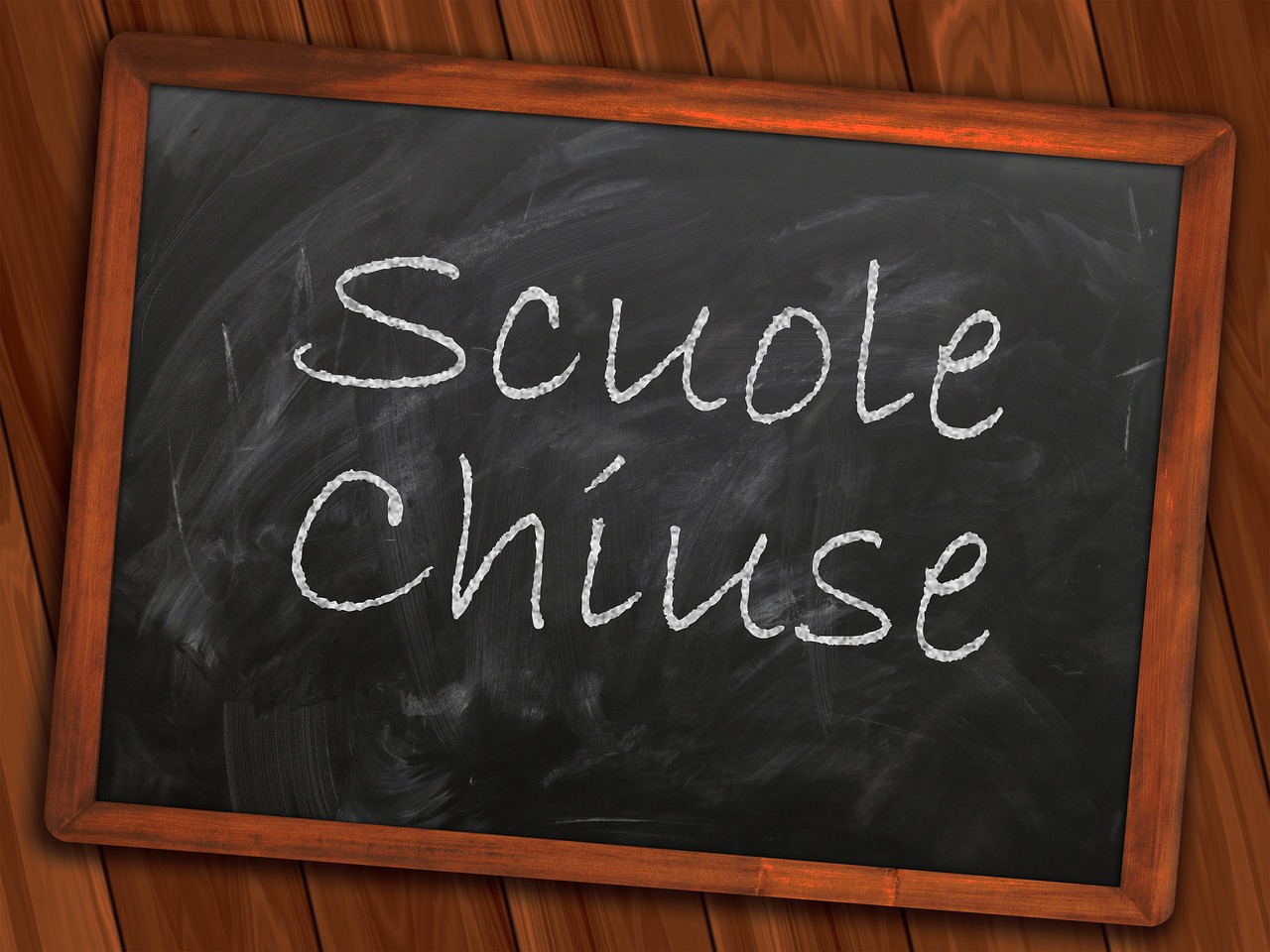 Campania e scuole chiuse