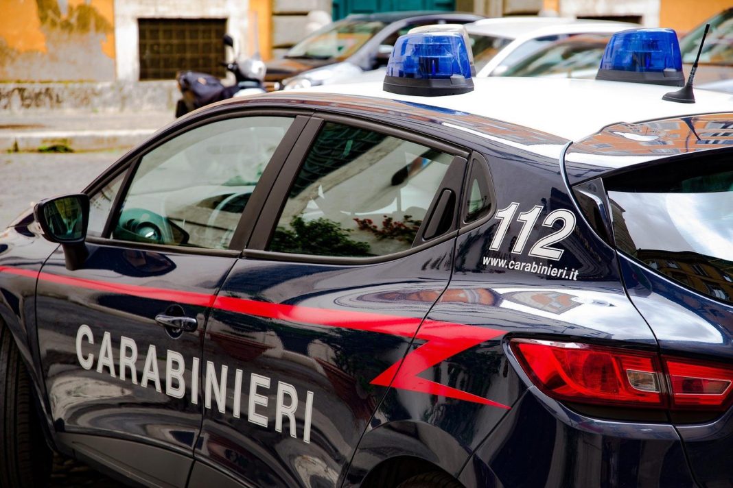 foto auto carabinieri