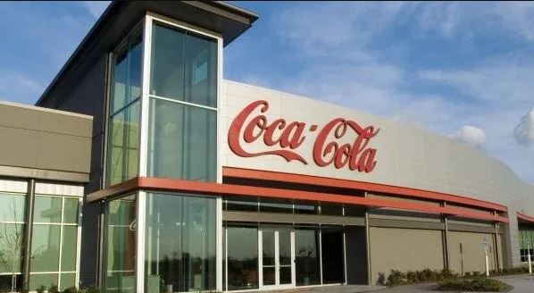 Tragedia nello stabilimento della Coca Cola: muore operaio