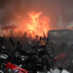 Napoli-Eintracht: a police car set on fire