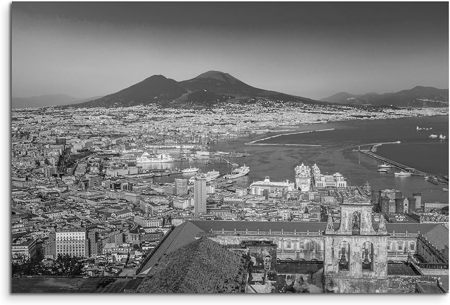 Misteri e splendori di Napoli rappresentano un mondo fatato, o, come si dice adesso, sembrerà di essere in un Fantasy.
