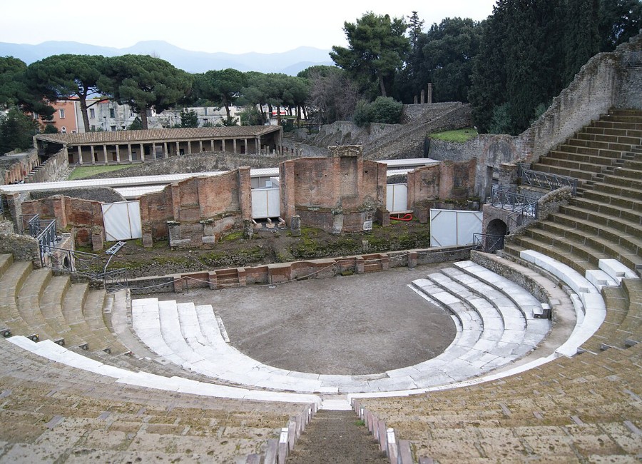Grand_Théâtre_de_Pompéi "Natale nella Grande Pompei" arriva il 19 dicembre